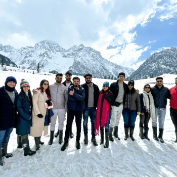 Paradise Kashmir Group Tour Package