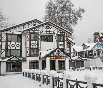 Luxury Kashmir Tour Package